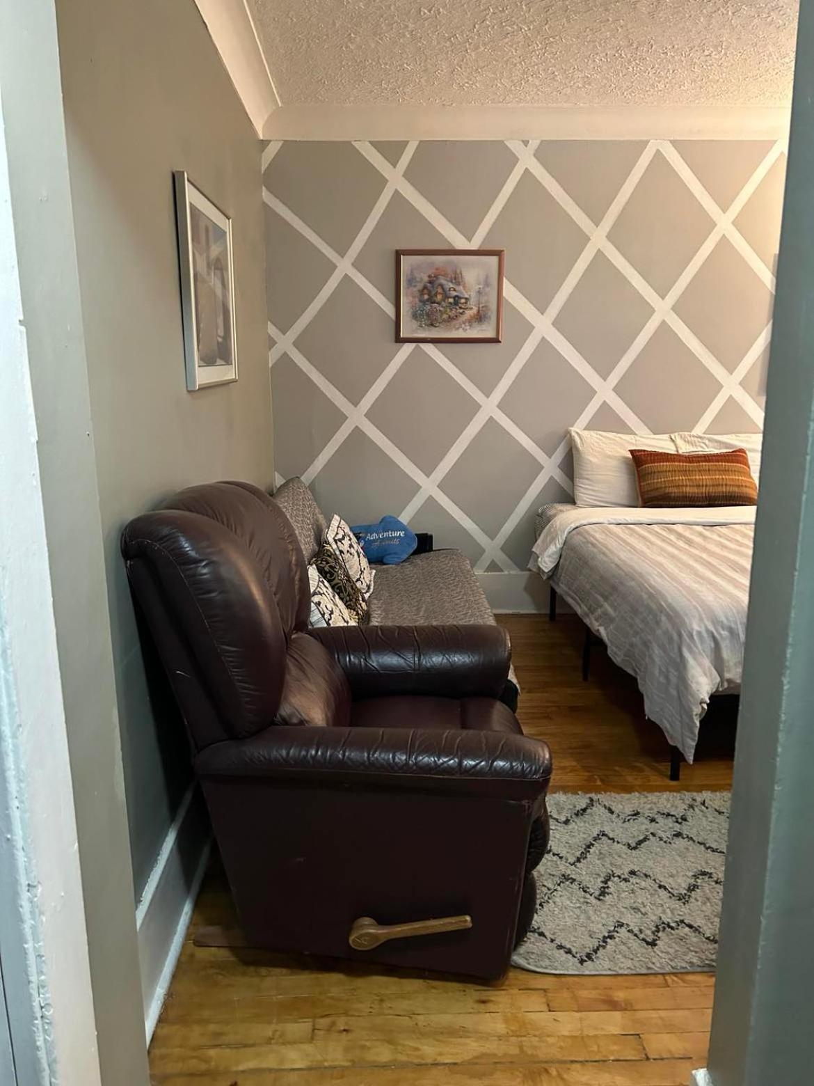 Maryland Homestay In Winnpeg Downtown Winnipeg Zimmer foto